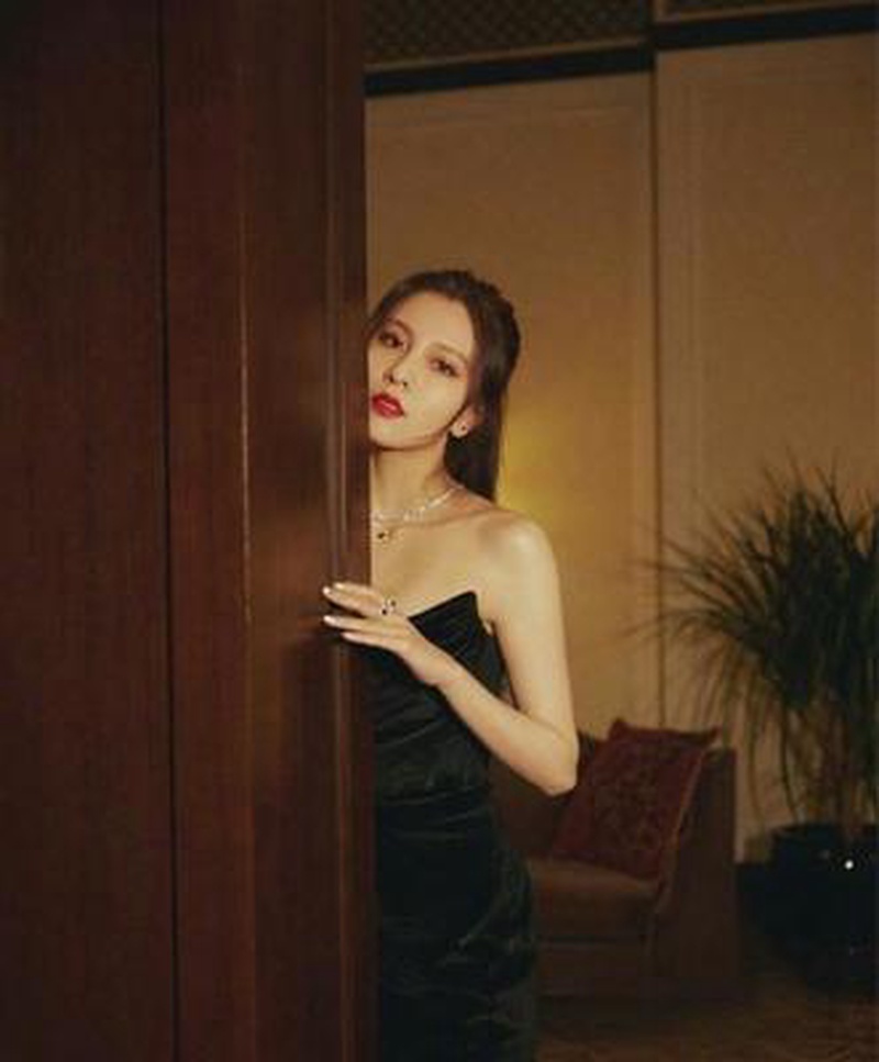 宋妍霏